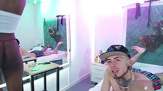 Asha zuri and adam online show from 11/04/25, 12:48