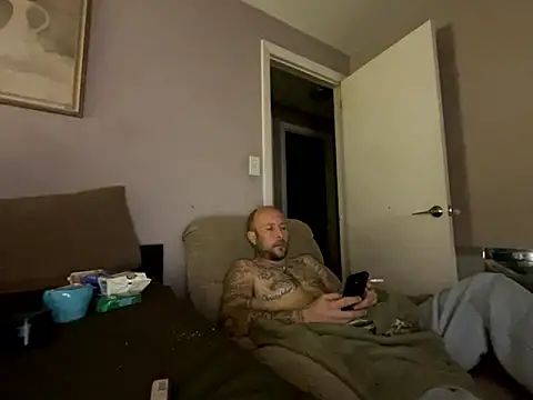 Snapshot of curis4270panda chatting on 11/06/25, 03:07 curis4270panda online show from 11/06/25, 03:07