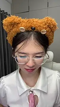 Qianqian-888 online show from 12/01/25, 12:54