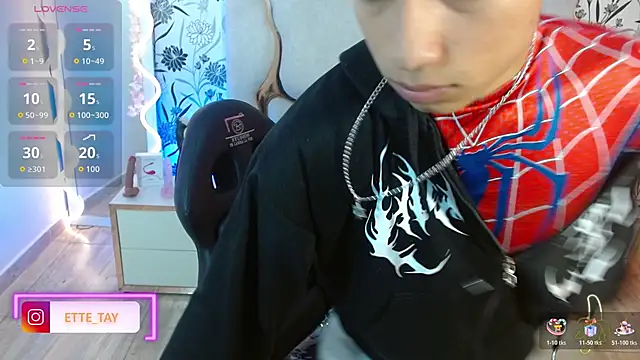 Ette tay online show from 11/12/25, 03:18