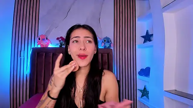 ValkaGrecco online show from 11/30/25, 01:04