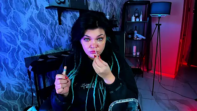 MaryHarrys online show from 11/23/25, 02:33