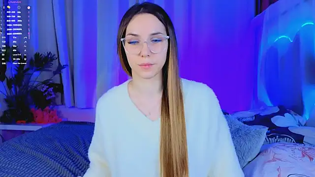 -CindyLou online show from 11/23/25, 05:18