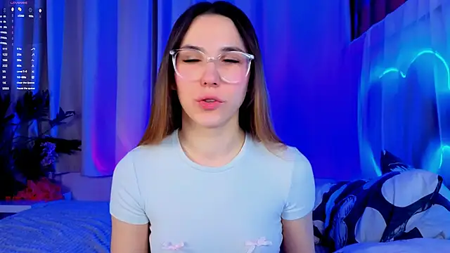 -CindyLou online show from 12/22/25, 05:26