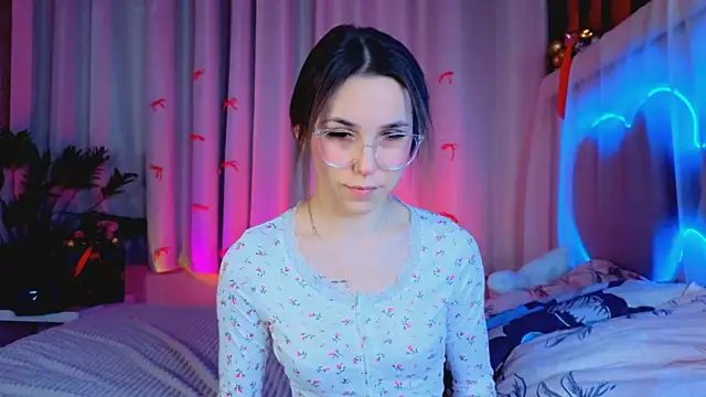 -CindyLou online show from 01/07/26, 05:32