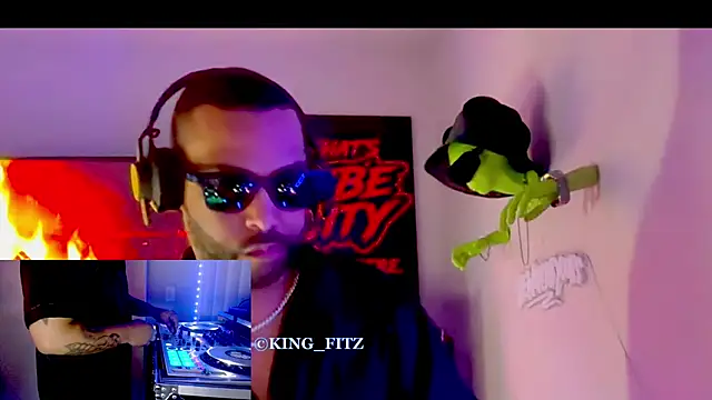 KING FITZ online show from 04/19/26, 02:55