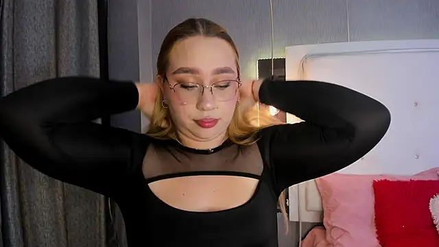 ximenanoah online show from 09/10/25, 01:33