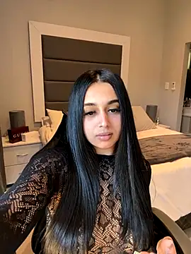 LilMisIndianx online show from 11/09/25, 09:40