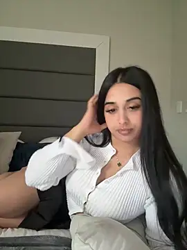 LilMisIndianx online show from 12/17/25, 03:07