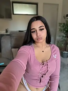 LilMisIndianx online show from 06/05/26, 07:14