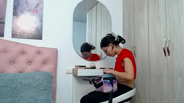 pinky f00x online show from 12/21/25, 07:43