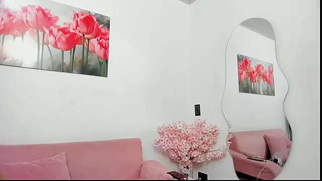 pinky f00x online show from 07/07/26, 09:30