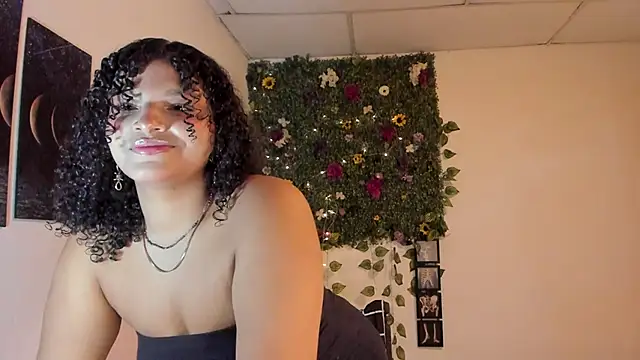 chloe kisses online show from 10/16/25, 11:44