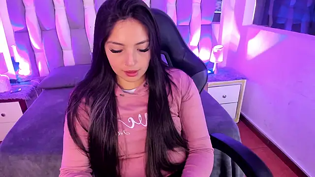 Adaara Rey online show from 10/25/25, 08:58