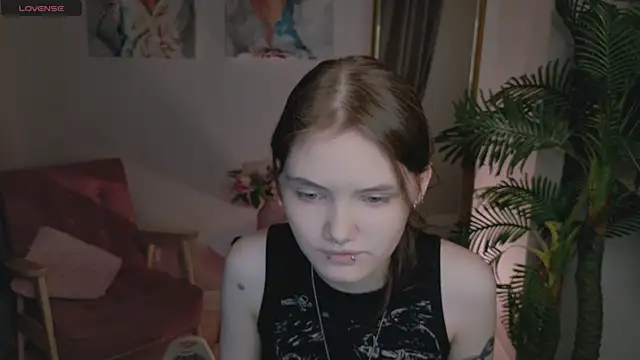 Snapshot of Dilara_xBaby chatting on 04/28/26, 02:11 Dilara xBaby online show from 04/28/26, 02:11