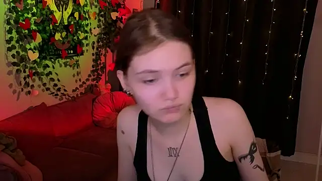 Snapshot of Dilara_xBaby chatting on 05/13/26, 02:14 Dilara xBaby online show from 05/13/26, 02:14