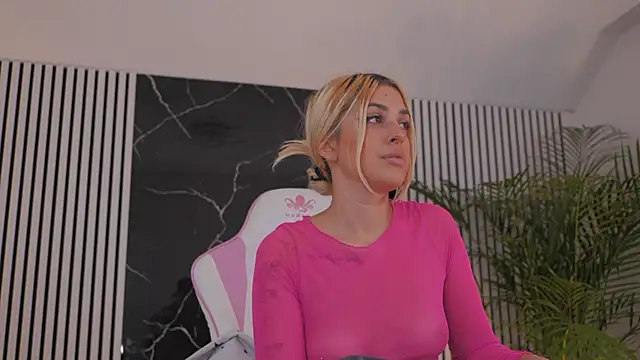 daisyblushh online show from 11/22/25, 05:01