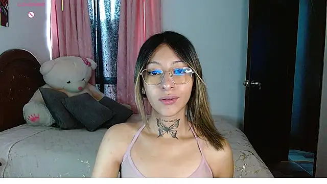 Hoolly Jones online show from 02/03/26, 02:00