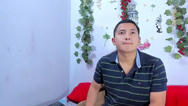 Snapshot of NataliaAndJulliam chatting on 02/03/26, 03:48 NataliaAndJulliam online show from 02/03/26, 03:48