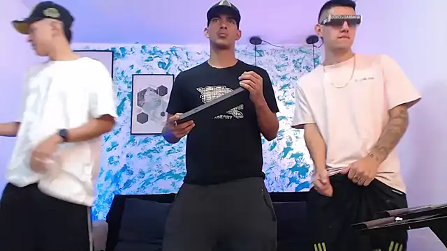 Snapshot of Kings_of_heaven chatting on 09/20/25, 09:05 Kings of heaven online show from 09/20/25, 09:05