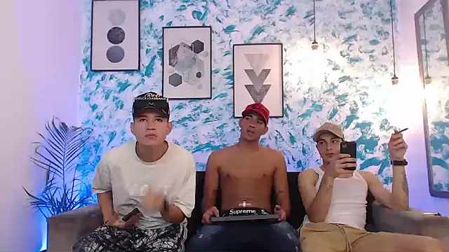 Snapshot of Kings_of_heaven chatting on 10/02/25, 08:27 Kings of heaven online show from 10/02/25, 08:27