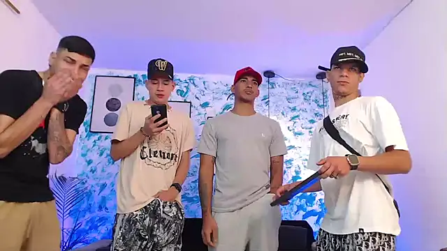 Snapshot of Kings_of_heaven chatting on 10/12/25, 10:42 Kings of heaven online show from 10/12/25, 10:42