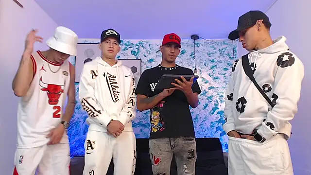 Snapshot of Kings_of_heaven chatting on 10/16/25, 09:38 Kings of heaven online show from 10/16/25, 09:38