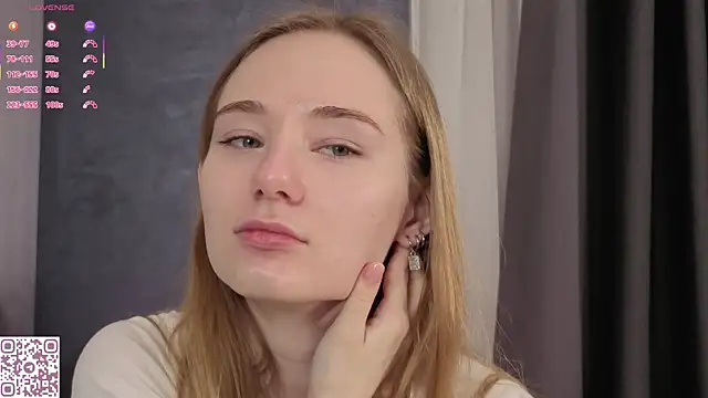 ElvinaRose online show from 11/11/25, 02:33