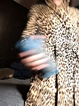 butterflykhash89 online show from 12/05/25, 06:33