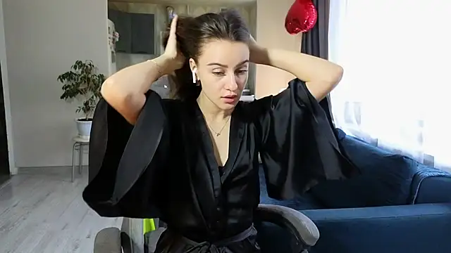 BelleWild online show from 10/06/25, 04:32