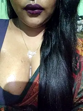 Snapshot of JIYA-04 chatting on 05/12/26, 06:16 JIYA-04 online show from 05/12/26, 06:16