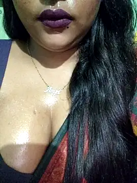 Snapshot of JIYA-04 chatting on 05/15/26, 01:07 JIYA-04 online show from 05/15/26, 01:07