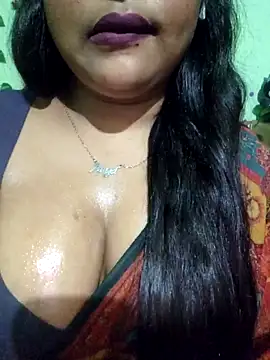 Snapshot of JIYA-04 chatting on 06/12/26, 01:43 JIYA-04 online show from 06/12/26, 01:43