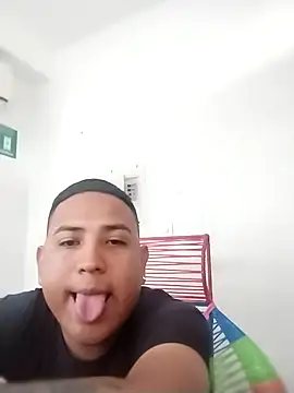 Snapshot of SOY0119DIEGO chatting on 09/20/25, 02:18 SOY0119DIEGO online show from 09/20/25, 02:18