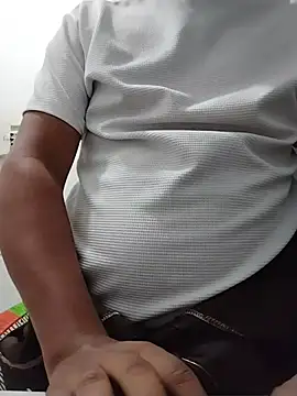 Snapshot of SOY0119DIEGO chatting on 02/23/26, 03:04 SOY0119DIEGO online show from 02/23/26, 03:04