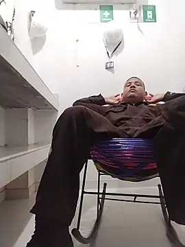 Snapshot of SOY0119DIEGO chatting on 03/01/26, 11:23 SOY0119DIEGO online show from 03/01/26, 11:23