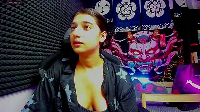 Elfy Rare  online show from 09/22/25, 03:03