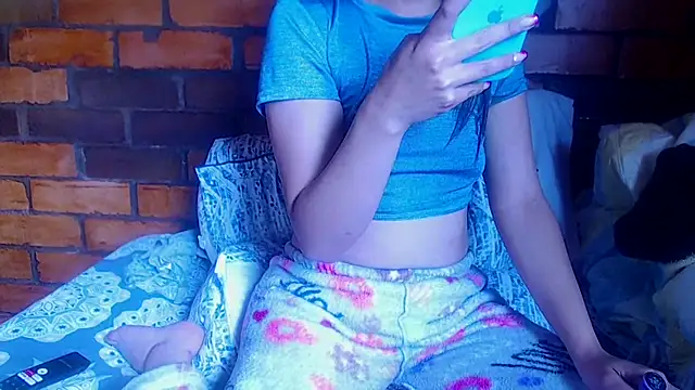 sabrina v  online show from 09/19/25, 04:51