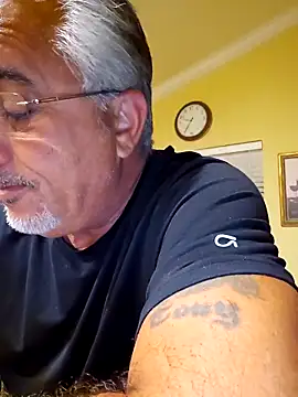 FlirtyOneForU online show from 01/17/26, 02:38