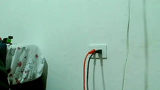 lareinalareinadelanal online show from 11/13/25, 08:52