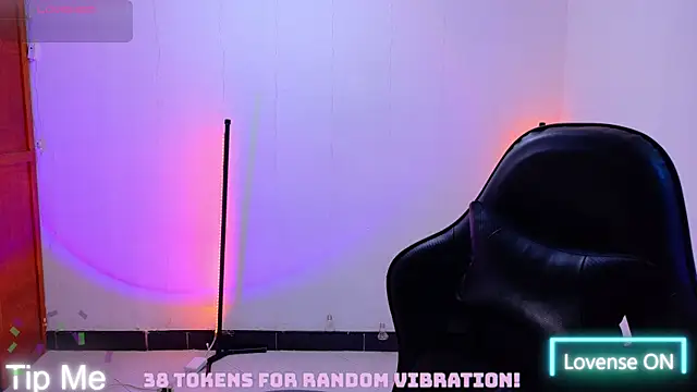 Snapshot of Sarasavage chatting on 07/11/26, 06:54 Sarasavage online show from 07/11/26, 06:54