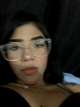 Snapshot of ElaRose_12 chatting on 10/22/25, 09:47 ElaRose 12 online show from 10/22/25, 09:47