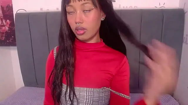 SachaBratz online show from 02/05/26, 11:26