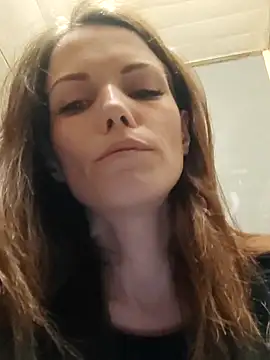 Angie meow online show from 06/17/26, 07:44