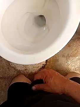 Snapshot of 13elvergon chatting on 04/04/26, 06:27 13elvergon online show from 04/04/26, 06:27