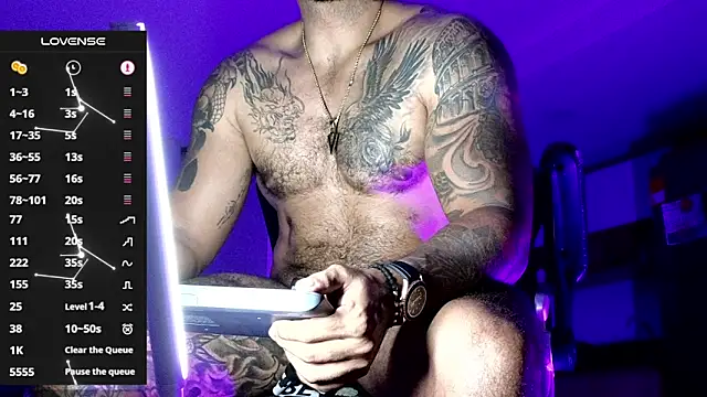 Max-prada online show from 02/15/26, 07:51