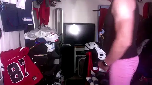 DILFJockDad87 online show from 02/07/26, 07:39