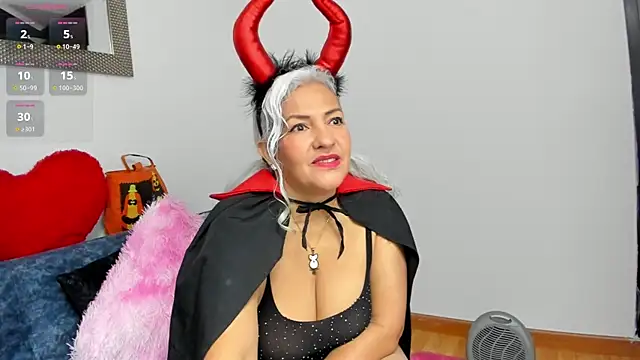 marilyn70 online show from 11/01/25, 09:50