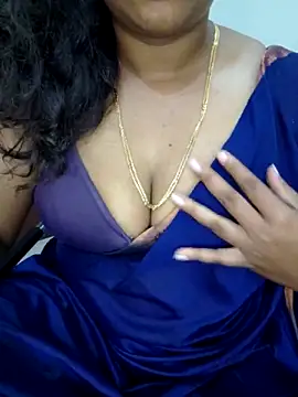 Snapshot of Anu_Reddy_10 chatting on 10/06/25, 07:17 Anu Reddy 10 online show from 10/06/25, 07:17