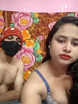 Seducing couple online show from 07/18/26, 04:05